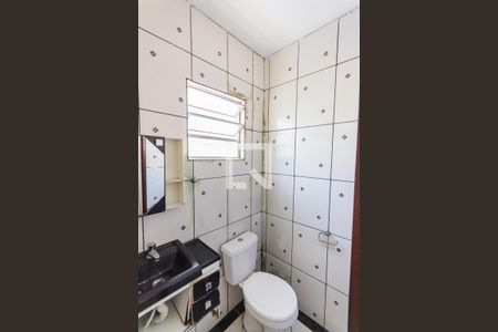 Casa à venda com 250m², 4 quartos e 3 vagas Casa à venda com 250m², 4 quartos e 3 vagasBanheiro 2