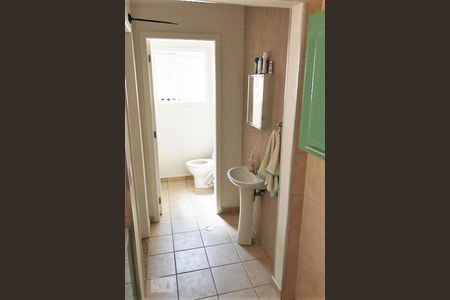 Casa à venda com 300m², 4 quartos e 4 vagasBanheiro