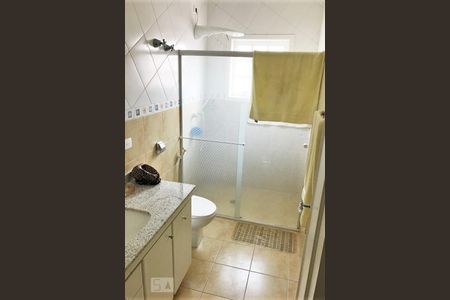 Casa à venda com 300m², 4 quartos e 4 vagasBanheiro
