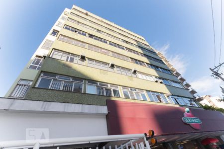 Apartamento à venda com 67m², 2 quartos e 1 vaga Apartamento à venda com 67m², 2 quartos e 1 vagaFachada