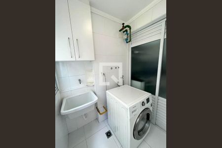 Área de serviço de apartamento à venda com 2 quartos, 65m² em Vila Nivi, São Paulo