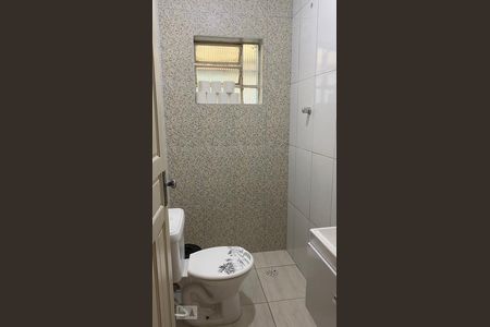 Banheiro 1 de casa à venda com 2 quartos, 125m² em Jardim Adutora, São Paulo