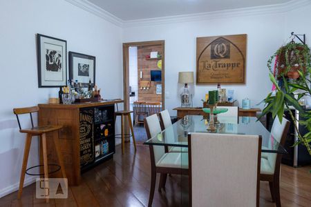 Apartamento à venda com 158m², 4 quartos e 3 vagasSala