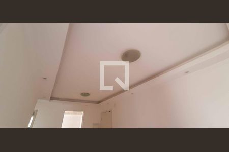 Sala de apartamento para alugar com 2 quartos, 45m² em São Pedro, Osasco