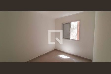 Quarto 1 de apartamento para alugar com 2 quartos, 45m² em São Pedro, Osasco