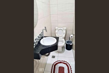 Casa à venda com 210m², 5 quartos e sem vaga Casa à venda com 210m², 5 quartos e sem vagaLavabo