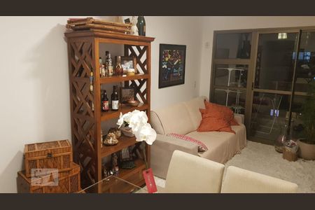 Apartamento à venda com 78m², 3 quartos e 2 vagas Apartamento à venda com 78m², 3 quartos e 2 vagasSala
