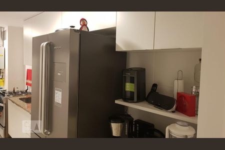 Apartamento à venda com 78m², 3 quartos e 2 vagas Apartamento à venda com 78m², 3 quartos e 2 vagasCozinha e Área de Serviço