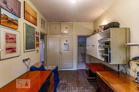 Casa à venda com 260m², 5 quartos e 3 vagasSuíte