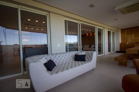 Apartamento à venda com 555m², 4 quartos e sem vagaVaranda