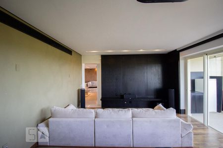 Apartamento à venda com 555m², 4 quartos e sem vagaSala de Cinema