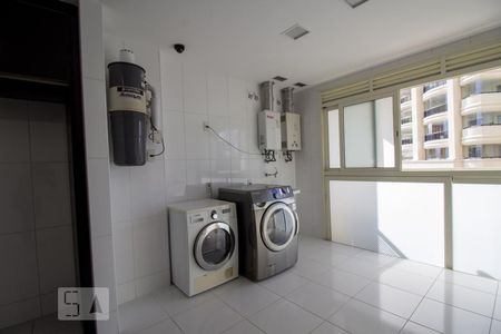 Apartamento à venda com 555m², 4 quartos e sem vagaÁrea de Serviço