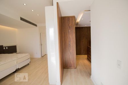 Apartamento à venda com 555m², 4 quartos e sem vagaSuite 1