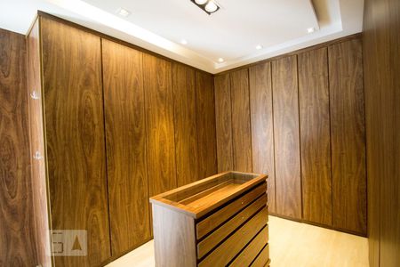 Apartamento à venda com 555m², 4 quartos e sem vagaCloset - Suite 1