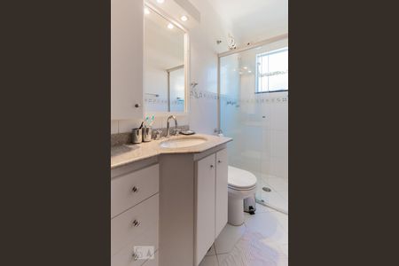 Casa para alugar com 150m², 3 quartos e 3 vagas Casa para alugar com 150m², 3 quartos e 3 vagasBanheiro