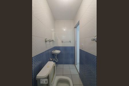 Banheiro  de apartamento para alugar com 1 quarto, 40m² em Vila das Mercês, São Paulo