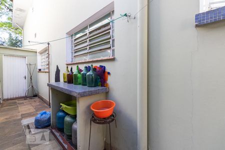 Casa para alugar com 300m², 4 quartos e 4 vagasCorredor Lateral