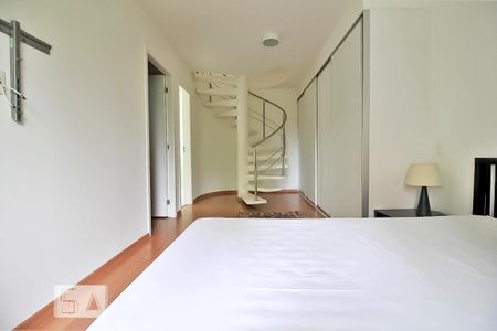 Suíte de apartamento para alugar com 2 quartos, 96m² em Vila Andrade, São Paulo