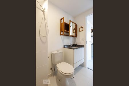 Banheiro  de apartamento para alugar com 1 quarto, 31m² em Belém, São Paulo