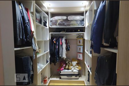 Casa à venda com 400m², 3 quartos e 8 vagas Casa à venda com 400m², 3 quartos e 8 vagasSuite 3