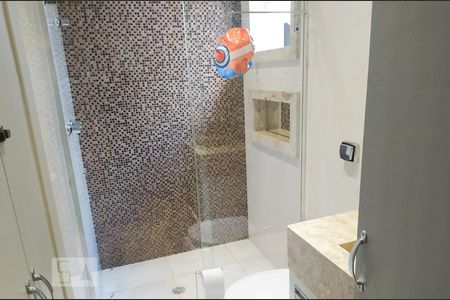 Casa à venda com 400m², 3 quartos e 8 vagas Casa à venda com 400m², 3 quartos e 8 vagasSuite 1