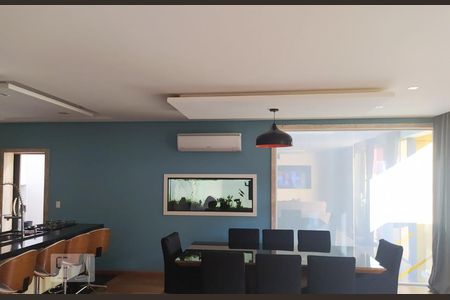 Sala de casa à venda com 3 quartos, 400m² em Vila Matilde, São Paulo