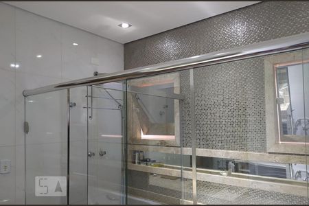 Casa à venda com 400m², 3 quartos e 8 vagas Casa à venda com 400m², 3 quartos e 8 vagasSuite 3