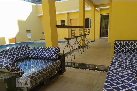 Casa à venda com 400m², 3 quartos e 8 vagas Casa à venda com 400m², 3 quartos e 8 vagaslazer