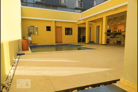 Casa à venda com 400m², 3 quartos e 8 vagas Casa à venda com 400m², 3 quartos e 8 vagaslazer