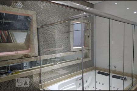 Casa à venda com 400m², 3 quartos e 8 vagas Casa à venda com 400m², 3 quartos e 8 vagasSuite 3