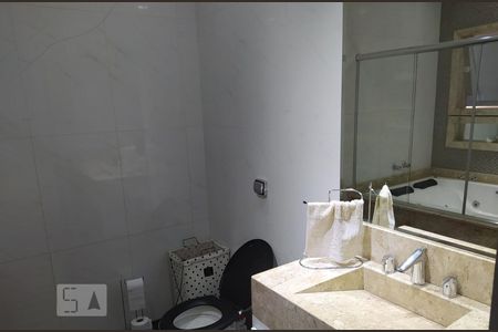 Casa à venda com 400m², 3 quartos e 8 vagas Casa à venda com 400m², 3 quartos e 8 vagasSuite 3