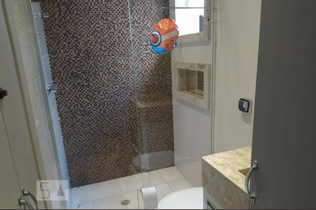 Casa à venda com 400m², 3 quartos e 8 vagas Casa à venda com 400m², 3 quartos e 8 vagasSuite 1