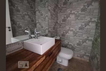 Apartamento à venda com 135m², 2 quartos e 3 vagas Apartamento à venda com 135m², 2 quartos e 3 vagasLavabo