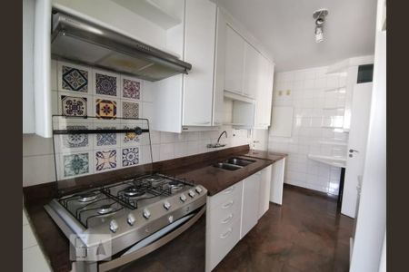 Apartamento à venda com 135m², 2 quartos e 3 vagas Apartamento à venda com 135m², 2 quartos e 3 vagasCozinha