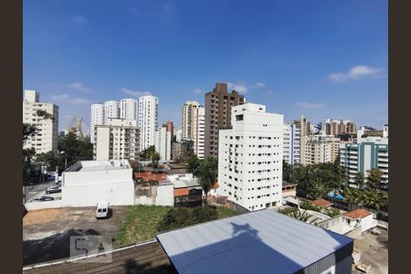 Apartamento à venda com 135m², 2 quartos e 3 vagas Apartamento à venda com 135m², 2 quartos e 3 vagasVista