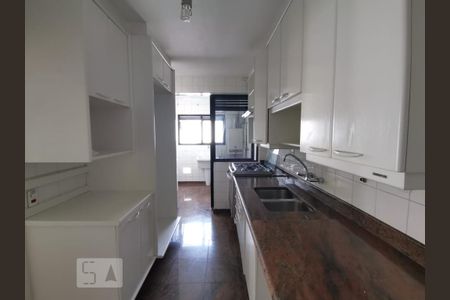 Apartamento à venda com 135m², 2 quartos e 3 vagas Apartamento à venda com 135m², 2 quartos e 3 vagasCozinha