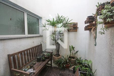 Casa à venda com 110m², 3 quartos e 2 vagasJardim de Inverno