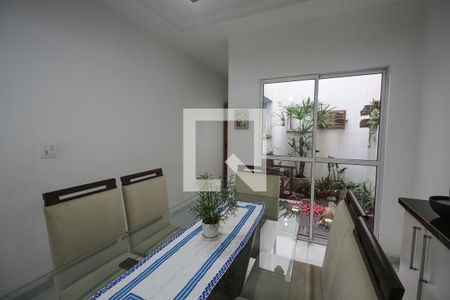 Casa à venda com 110m², 3 quartos e 2 vagasCopa