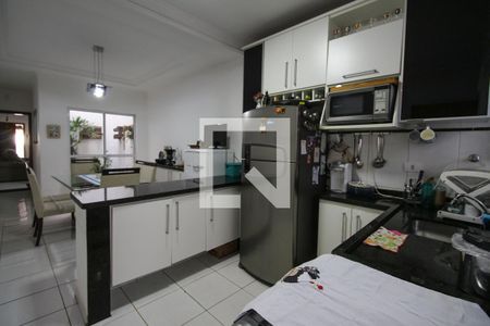 Casa à venda com 110m², 3 quartos e 2 vagasCozinha