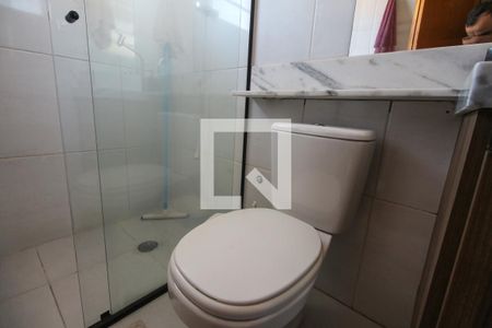 Casa à venda com 110m², 3 quartos e 2 vagasBanheiro da Suíte