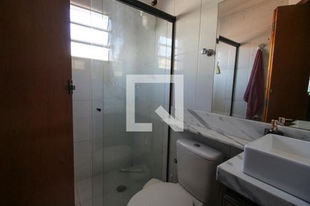 Casa à venda com 110m², 3 quartos e 2 vagasBanheiro da Suíte