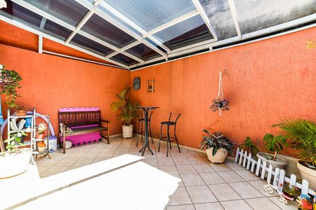 Casa à venda com 125m², 3 quartos e 2 vagasQuintal