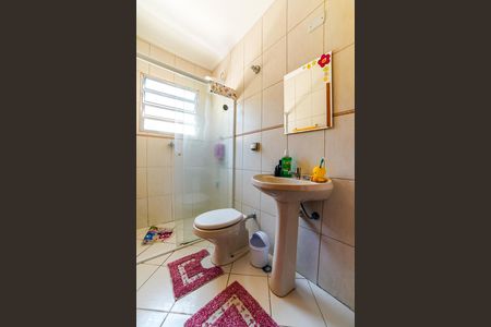 Casa à venda com 125m², 3 quartos e 2 vagasBanheiro