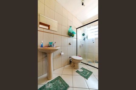 Casa à venda com 125m², 3 quartos e 2 vagasBanheiro