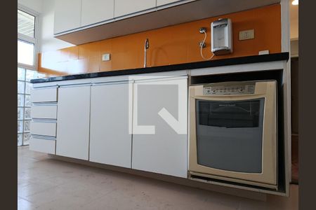 Cozinha de apartamento para alugar com 3 quartos, 127m² em Sumarezinho, São Paulo