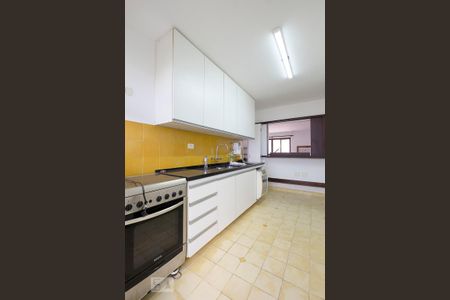 Apartamento para alugar com 127m², 3 quartos e 2 vagasCozinha