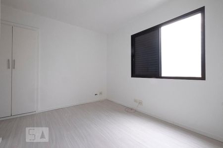 Apartamento para alugar com 127m², 3 quartos e 2 vagasQuarto 2