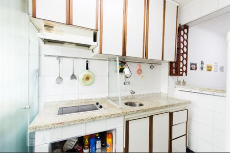 Cozinha de apartamento à venda com 1 quarto, 40m² em Bela Vista, São Paulo