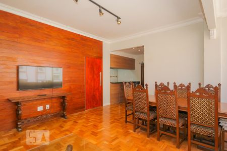 Apartamento para alugar com 140m², 3 quartos e 1 vaga Apartamento para alugar com 140m², 3 quartos e 1 vagaSala