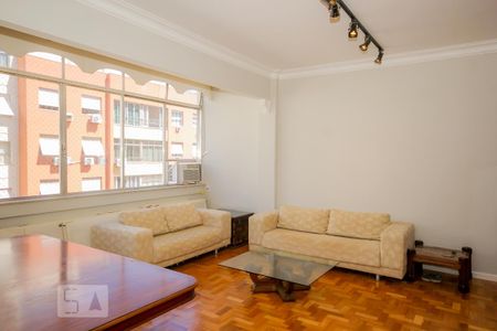 Apartamento para alugar com 140m², 3 quartos e 1 vaga Apartamento para alugar com 140m², 3 quartos e 1 vagaSala